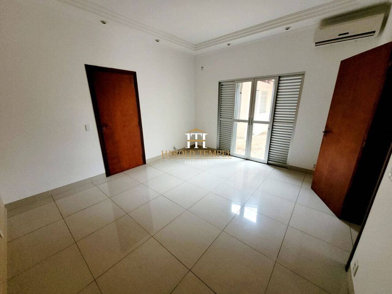 Casa com 3 quartos, aluguel por R$ 4.000/mês ou à venda por R$ 1.550.000 - Vila Quintino - Mococa/SP