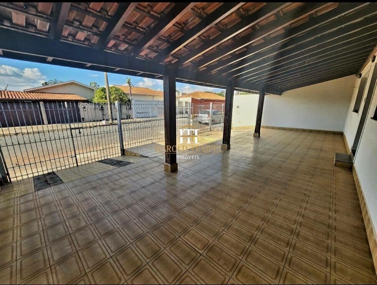 Casa com 3 quartos, 215 m², à venda por R$ 350.000 - Jardim São Domingos - Mococa/SP